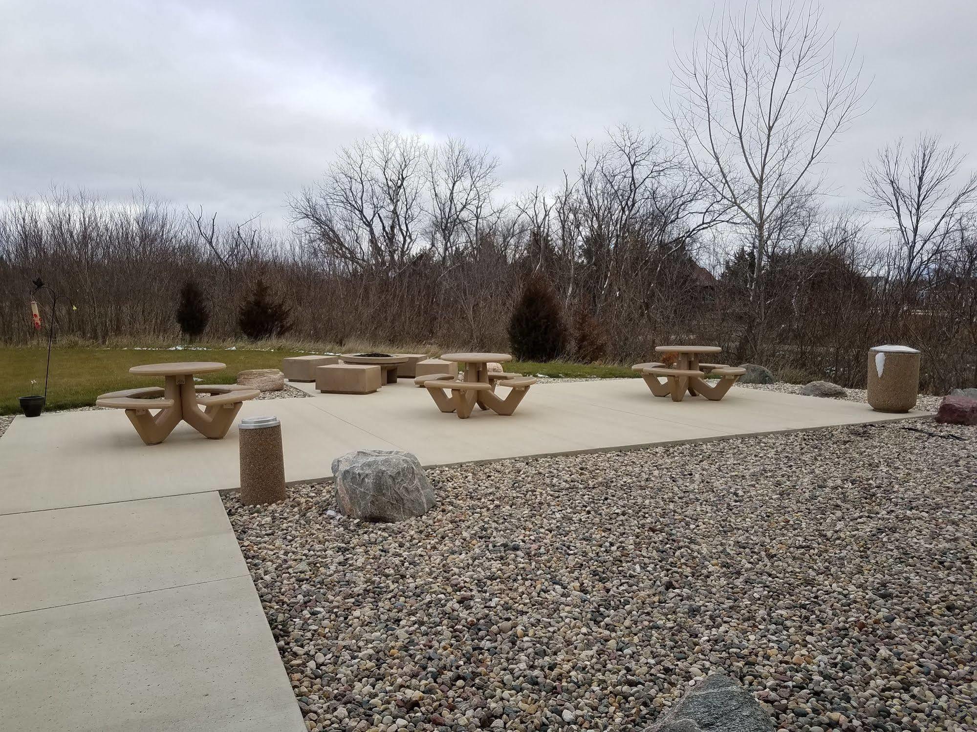 Okoboji Inn & Suites Milford Eksteriør bilde